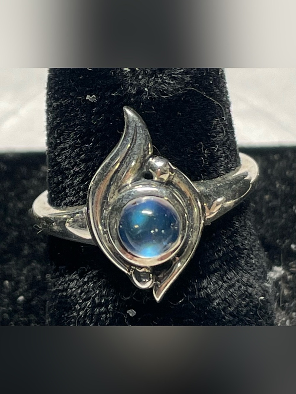 Labradorite ring